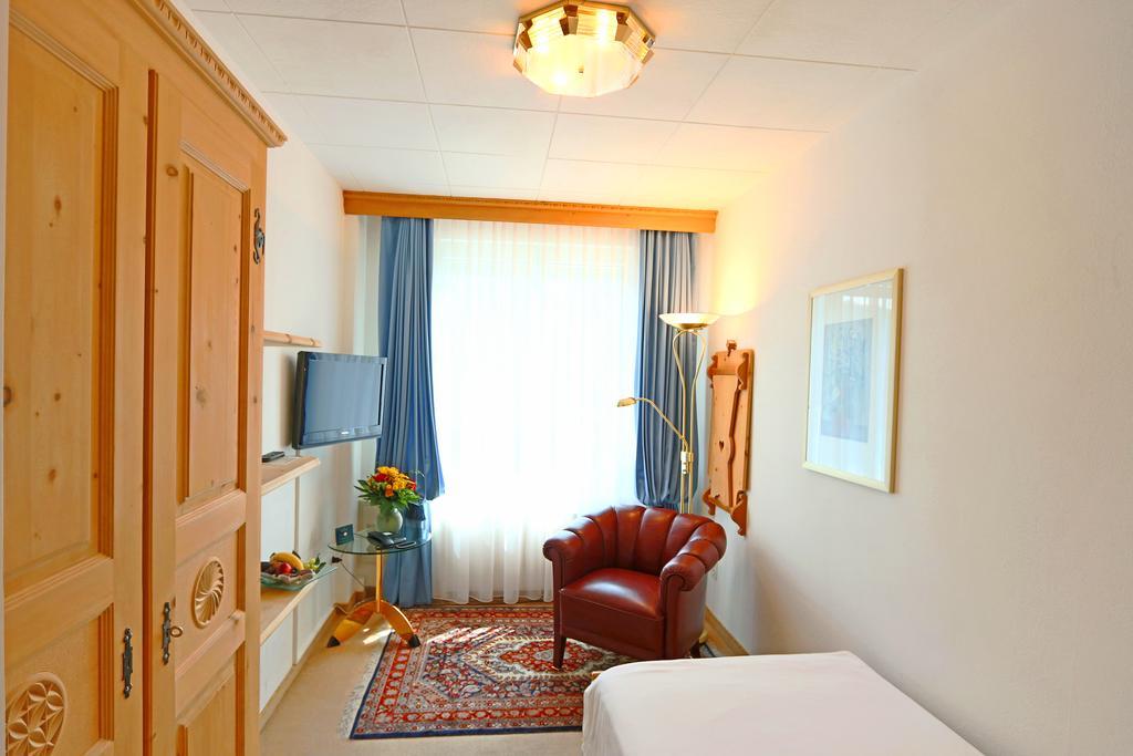 Boutique Hotel Eden St. Moritz Exteriör bild